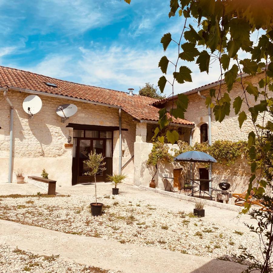 Metairie Des Gacheries Champagne-et-Fontaine Exterior foto